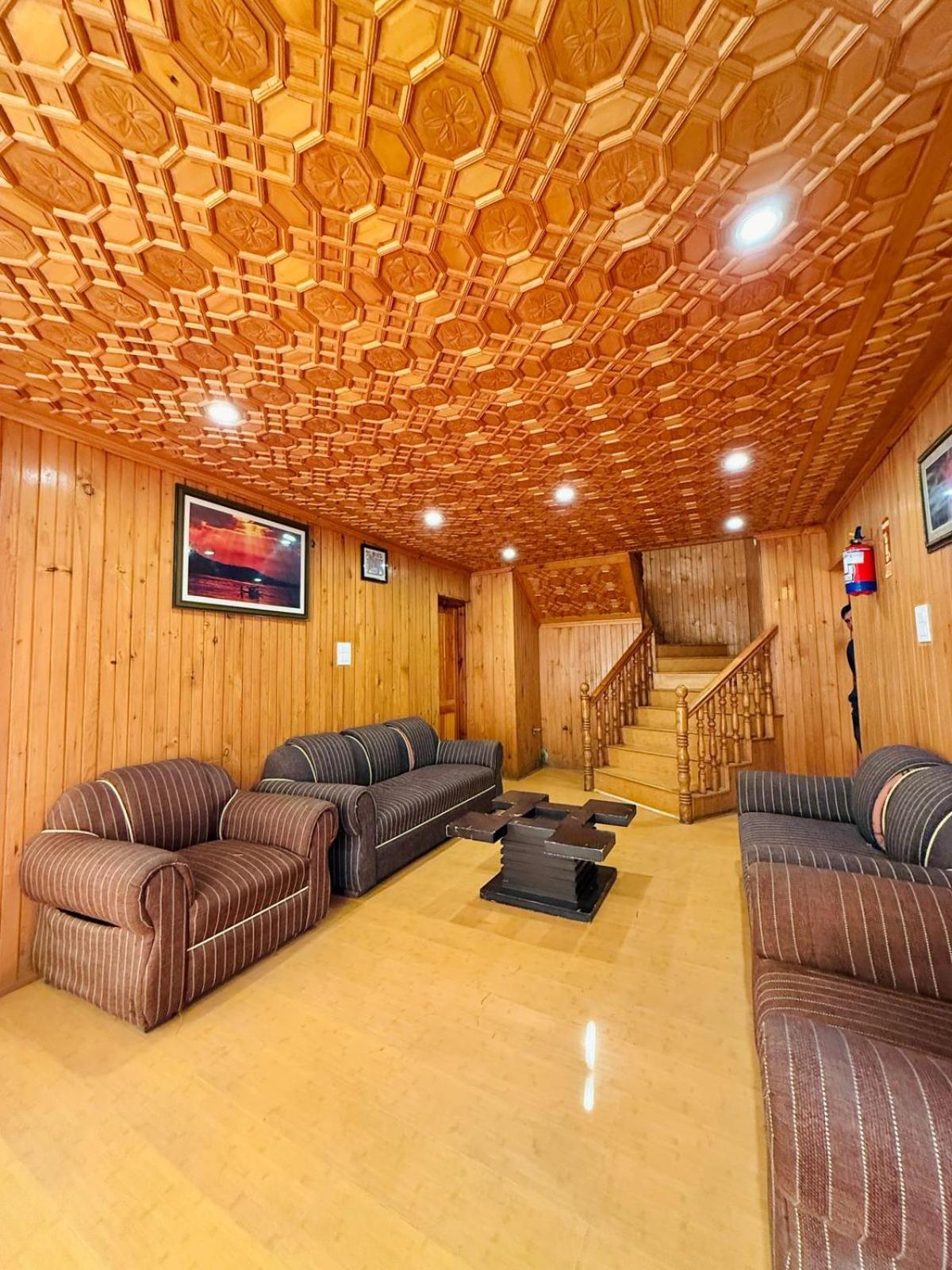 The Pinus Resort Pahalgām Esterno foto