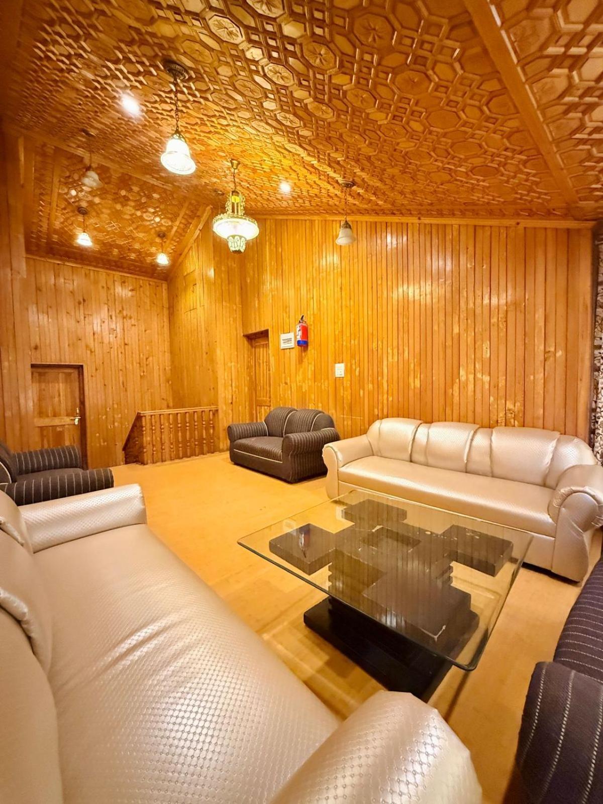 The Pinus Resort Pahalgām Esterno foto
